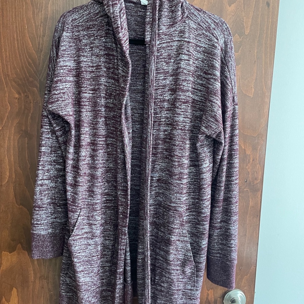 Gap women’s soft cardigan sweater maroon medium